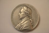 The Society’s Medal for Merit was instituted on December 2nd 1906. It bears the image of the Society’s founder Anders Jahan Retzius